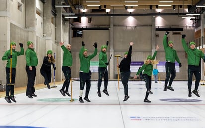 riverty employees at sports activities in tallinn
